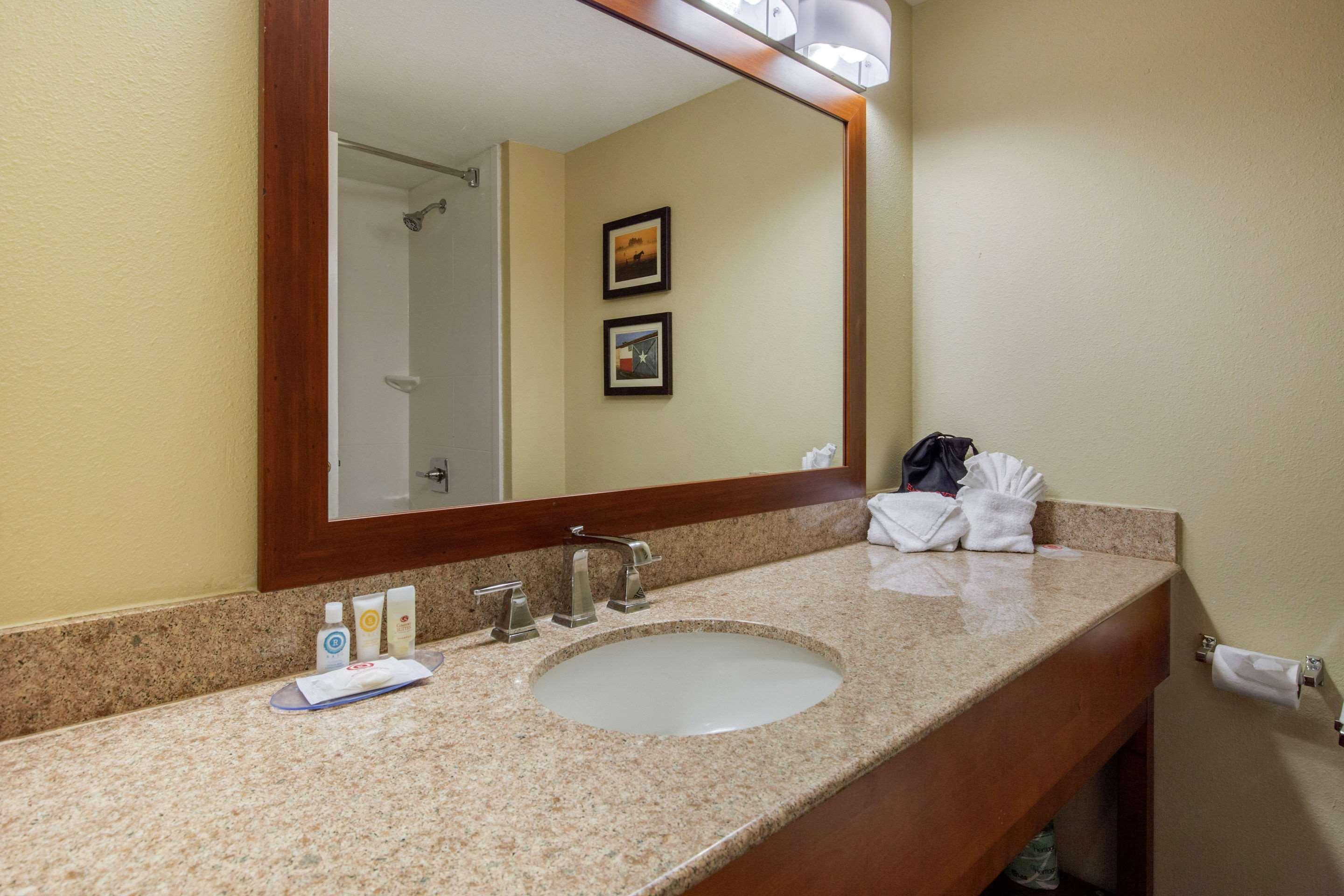 Comfort Inn & Suites Sw Houston Sugarland Экстерьер фото