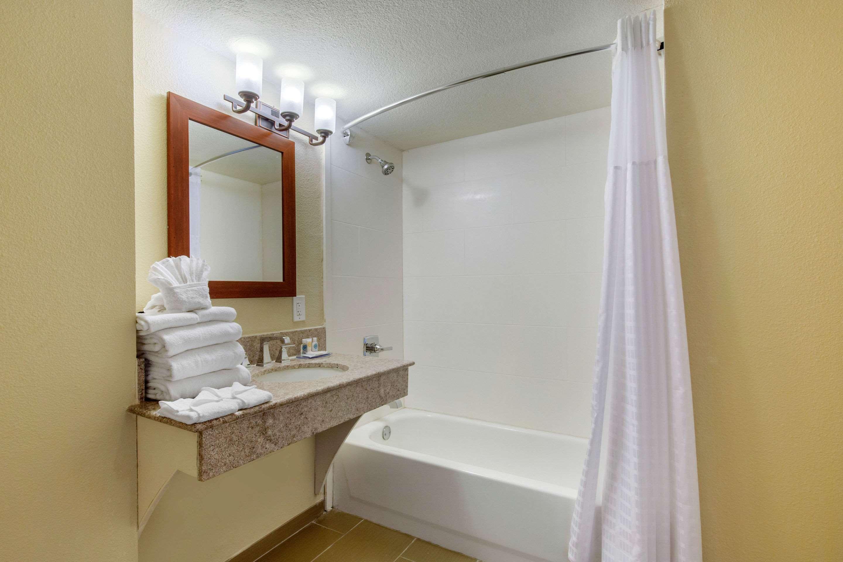 Comfort Inn & Suites Sw Houston Sugarland Экстерьер фото