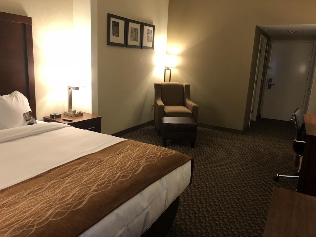 Comfort Inn & Suites Sw Houston Sugarland Экстерьер фото
